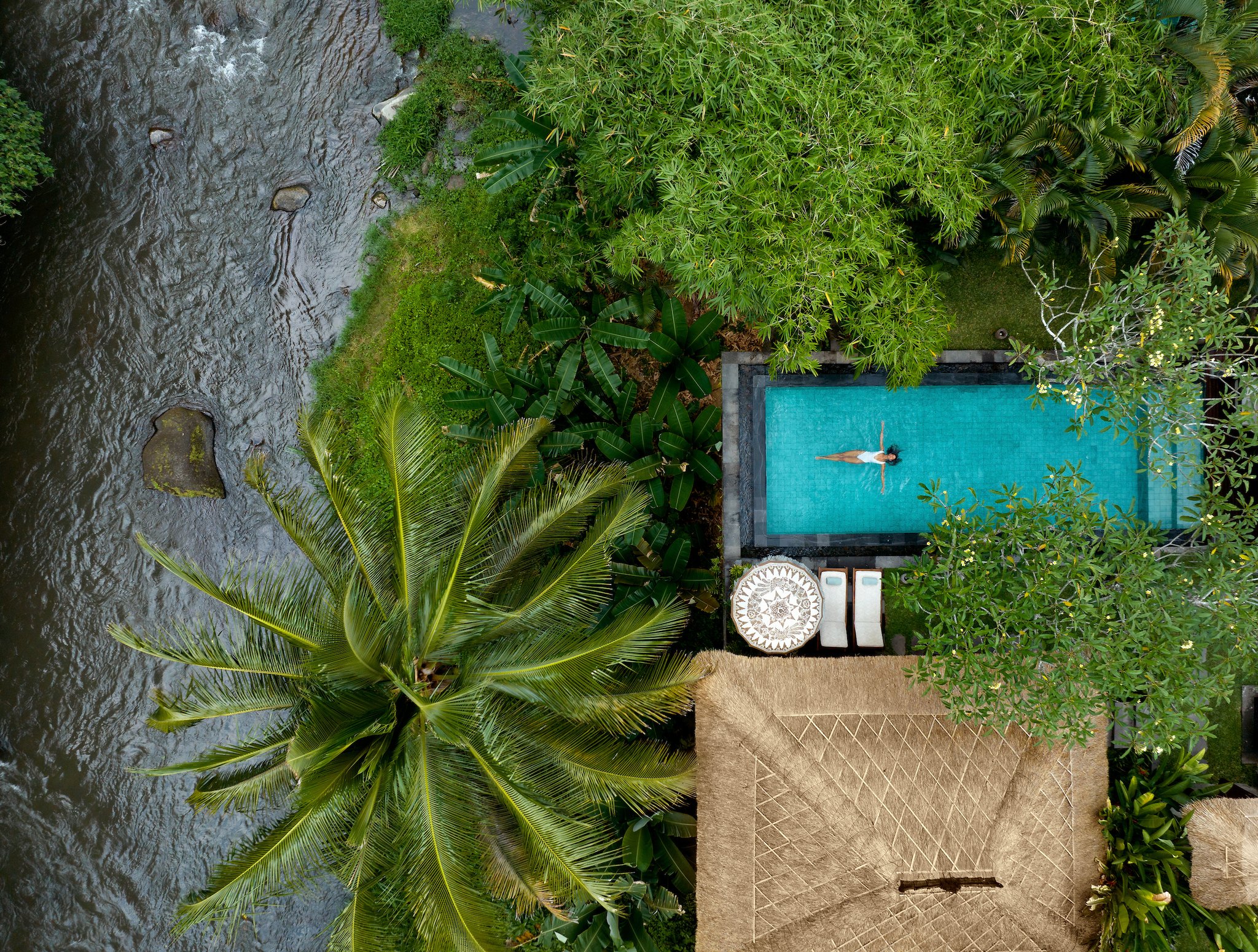 Riverfront Pool Villa над река Аюнг